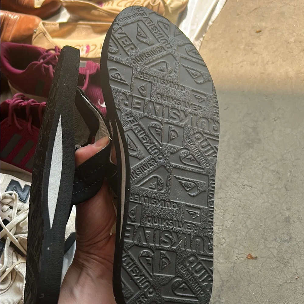 Quiksilver Black and Gray Sandals NWT